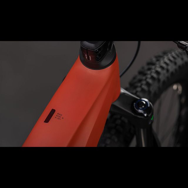 CUBE Reaction Hybrid Race 800 sähköpyörä CUBE Reaction Hybrid Race 800 sähköpyörä